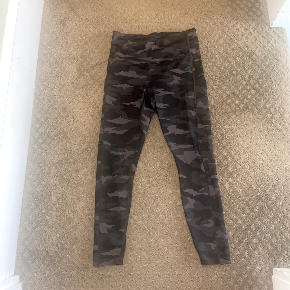 Athleta camo leggings